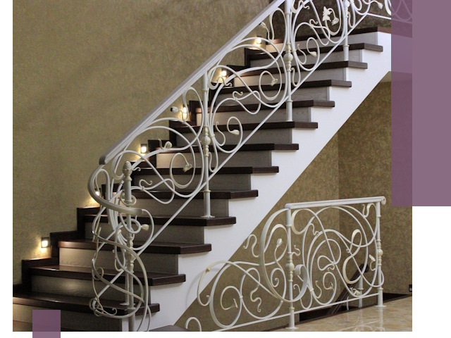 Кованые лестницы под ключ в Шарыпове — изготовление и монтаж