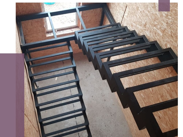 Демонтаж лестниц на металлокаркасе в Шарыпове от 7276 руб. за м²