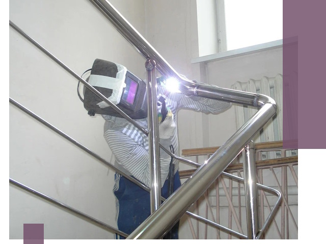 Монтаж перил и ограждений качественно в Шарыпове