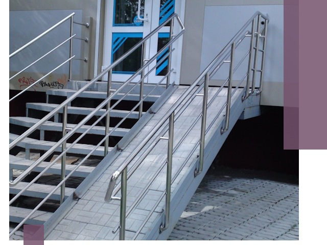 Пандус на крыльцо под ключ в Шарыпове: монтаж и изготовление