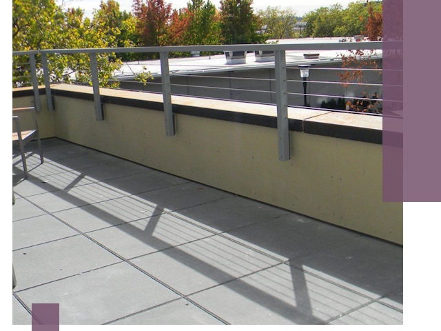 Металлические парапеты под ключ в Шарыпове: монтаж и изготовление