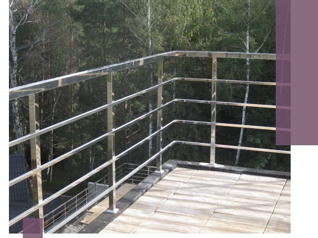 Парапеты из нержавеющей стали в Шарыпове — изготовление и монтаж