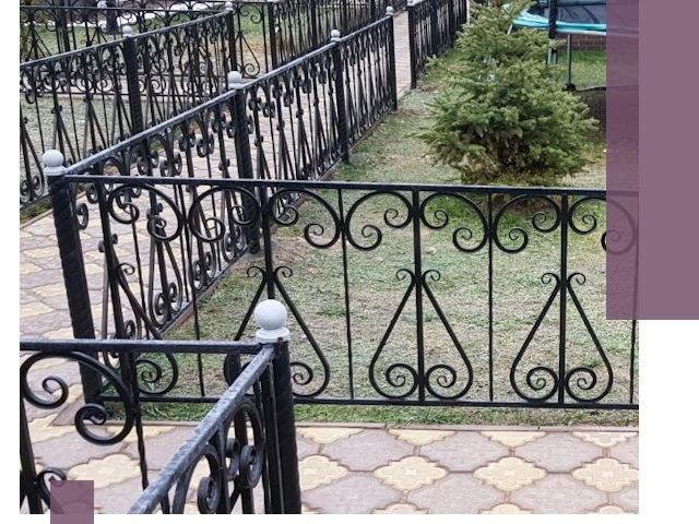 Кованые газонные ограждения под ключ в Шарыпове